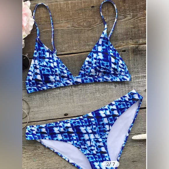 Cupshe Deep Ocean bikini - Picture 1 of 5